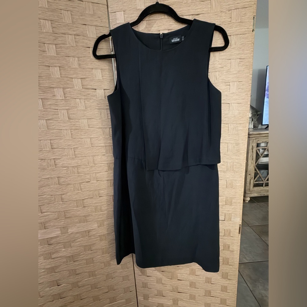 Kate Spade Classic Black Mini Dress size 2 EUC Silk Blend - Picture 2 of 4